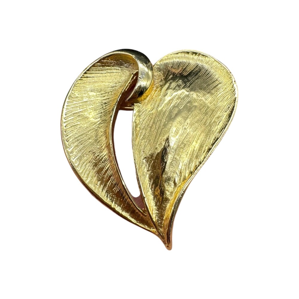 Vintage Gold Tone Heart Pin Brooch